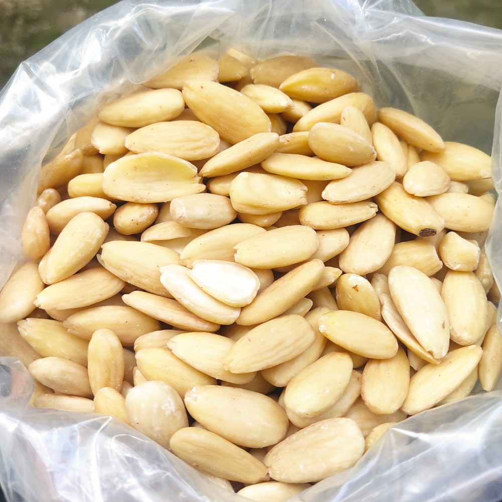 100% White  Almonds - Unroasted & Unsalted Ground Almonds - Superior Quality Nuts