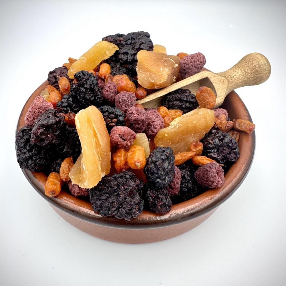 100% Dry Fruit Mix (Natural dry Sea Buckthorn Berries - Blackberries - Raspberries - Crystallized Ginger) High Energy Superfood